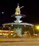 クスコ　アルマス広場の噴水