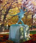 リュクサンブール公園の彫刻②ギリシャの俳優