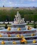 ベルサイユ宮殿庭の噴水