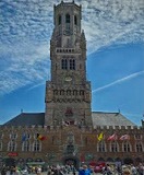 高さ83メートルのブルージュの鐘楼