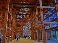 大屋根リングを内側から見て